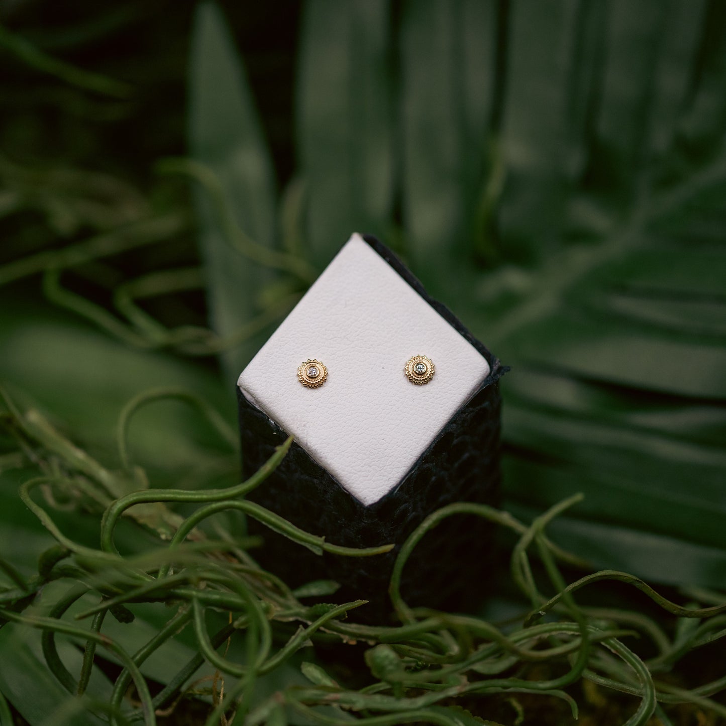 18g/16g BVLA Threaded Aghan w/ VS Diamond - 4mm