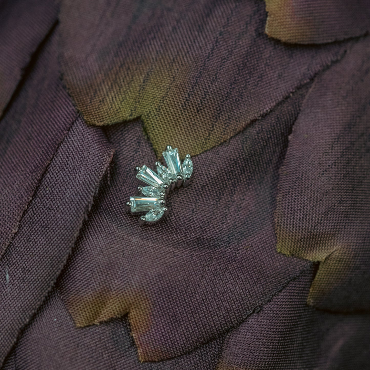 18g/16g BVLA Threaded El Ray w/ White Cubic Zirconia-Small